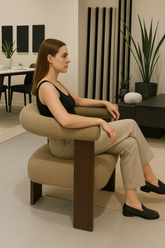 Z Arc Luxe Chair